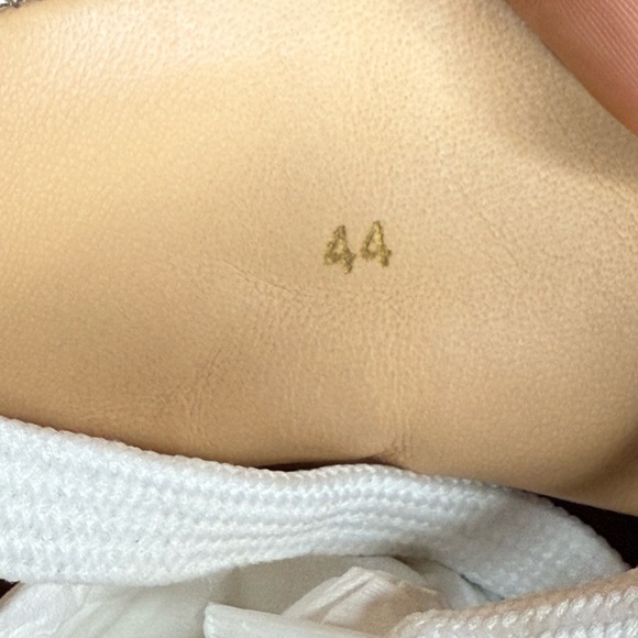 christian louboutin - Picture 6 of 7